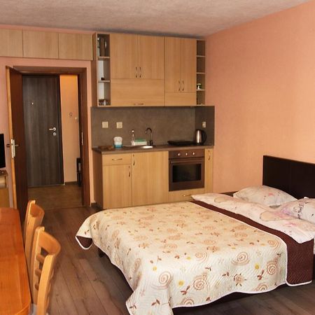 Studio Manushev Sandanski Luaran gambar